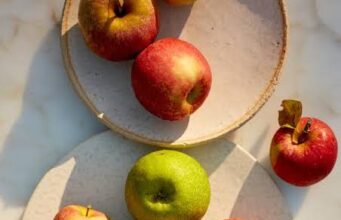 5 Reasons Eating an Apple Regularly Could Benefit Your Health