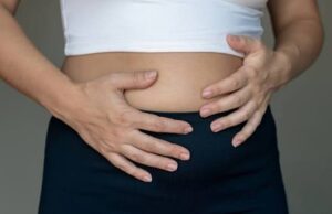 7 Everyday Habits That May Be Making You Feel Bloated Without Realising It